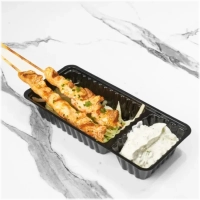 2 spies van kipfilet en tzatziki